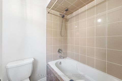 Photo 38 at 17 Balderson Drive, Kleinburg, Vaughan