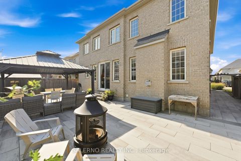 Photo 46 at 17 Balderson Drive, Kleinburg, Vaughan