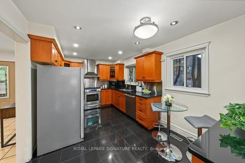 Photo 5 at 45 Chipwood Crescent, Pleasant View, Toronto