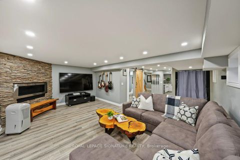 Photo 38 at 45 Chipwood Crescent, Pleasant View, Toronto