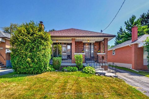 Photo 1 at 33 Jeanette Street, Cliffcrest, Toronto