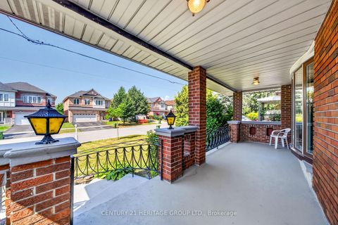 Photo 3 at 33 Jeanette Street, Cliffcrest, Toronto