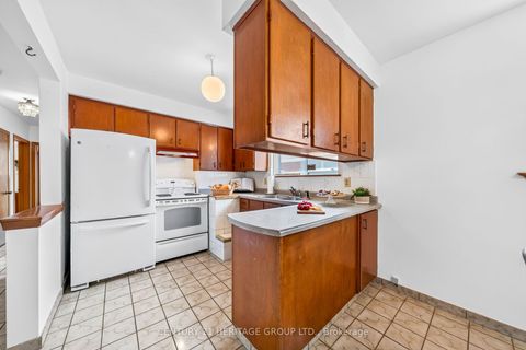 Photo 12 at 33 Jeanette Street, Cliffcrest, Toronto