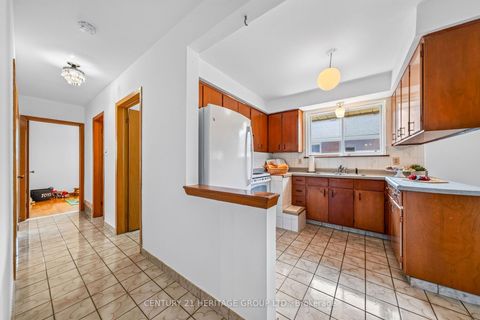 Photo 15 at 33 Jeanette Street, Cliffcrest, Toronto