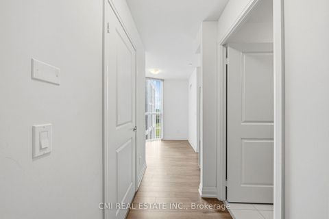 Photo 4 at 611 - 10 Meadowglen Place, Woburn, Toronto