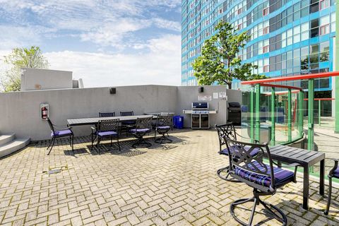 Photo 44 at 3512 - 99 Harbour Square, Waterfront Communities C1, Toronto