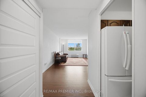 Photo 6 at 406 - 2825 Islington Avenue, Humber Summit, Toronto