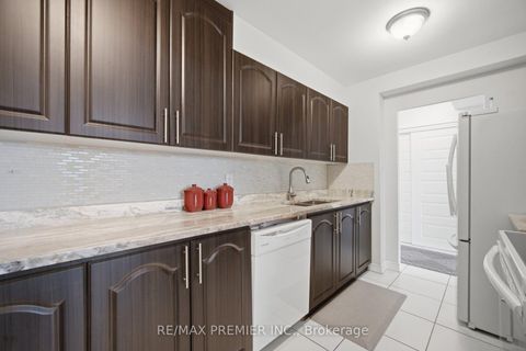 Photo 12 at 406 - 2825 Islington Avenue, Humber Summit, Toronto