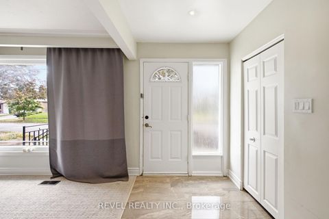 Photo 5 at 17 Amberjack Boulevard, Woburn, Toronto