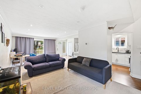 Photo 8 at 17 Amberjack Boulevard, Woburn, Toronto