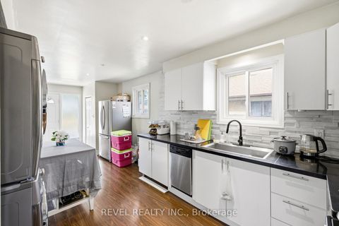 Photo 9 at 17 Amberjack Boulevard, Woburn, Toronto