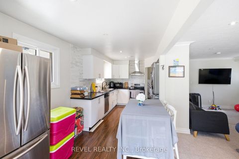 Photo 10 at 17 Amberjack Boulevard, Woburn, Toronto