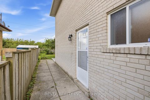 Photo 17 at 17 Amberjack Boulevard, Woburn, Toronto
