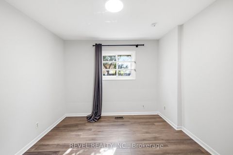 Photo 22 at 17 Amberjack Boulevard, Woburn, Toronto