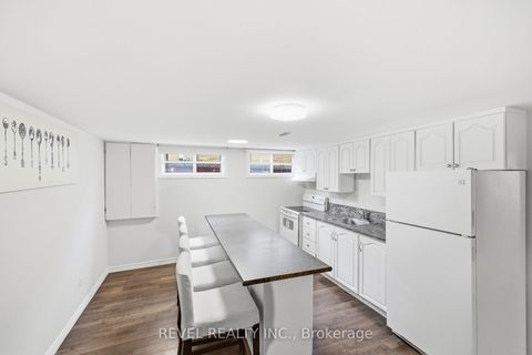 Photo 27 at 17 Amberjack Boulevard, Woburn, Toronto