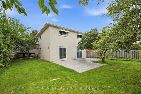 Photo 33 at 17 Amberjack Boulevard, Woburn, Toronto