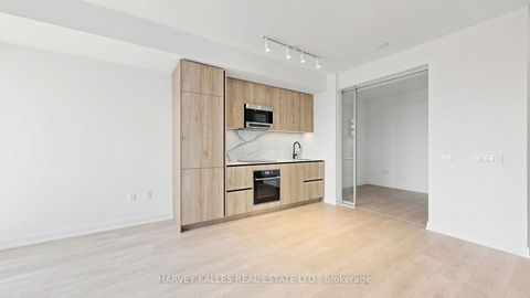 Photo 10 at 3113 - 127 Broadway Avenue, Mount Pleasant West, Toronto