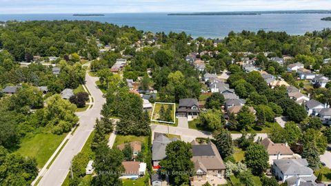 Photo 1 at 1953 St Paul Road, Alcona, Innisfil