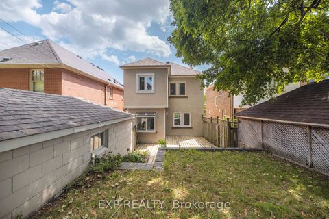 Photo 21 at 86 Willowbank Boulevard, Lawrence Park South, Toronto