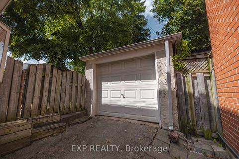 Photo 24 at 86 Willowbank Boulevard, Lawrence Park South, Toronto