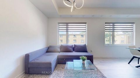 Photo 7 at 8 - 10 Marquette Avenue, Lawrence, Toronto