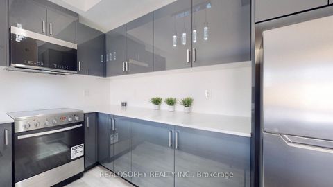 Photo 16 at 8 - 10 Marquette Avenue, Lawrence, Toronto