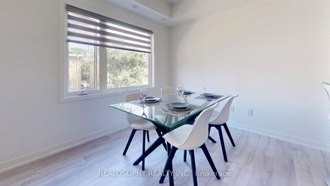 Photo 18 at 8 - 10 Marquette Avenue, Lawrence, Toronto