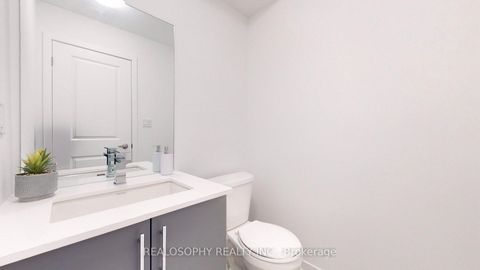 Photo 22 at 8 - 10 Marquette Avenue, Lawrence, Toronto