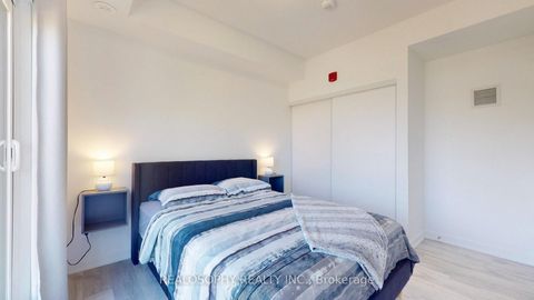 Photo 27 at 8 - 10 Marquette Avenue, Lawrence, Toronto