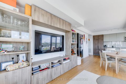Photo 4 at 734 - 150 Logan Avenue, South Riverdale, Toronto