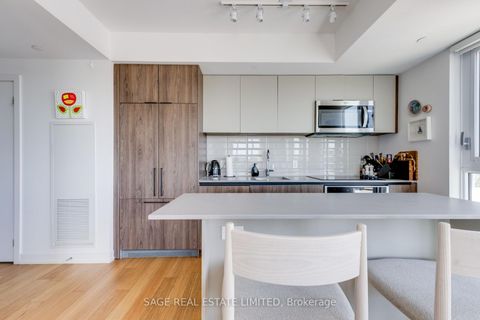 Photo 8 at 734 - 150 Logan Avenue, South Riverdale, Toronto