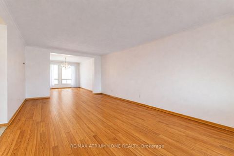 Photo 1 at 522 Cummer Avenue, Steeles, Toronto