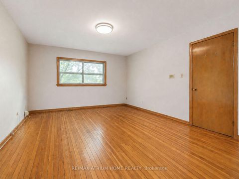 Photo 4 at 522 Cummer Avenue, Steeles, Toronto