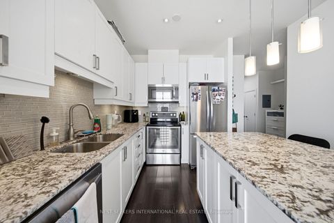 Photo 4 at 2009 - 2900 Highway 7, Vaughan Corporate Centre, Vaughan