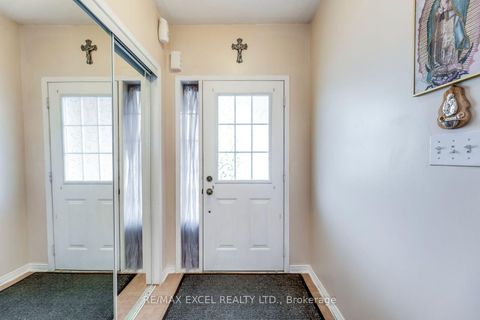 Photo 2 at 50 Casabel Drive, Vellore Village, Vaughan