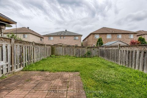 Photo 14 at 50 Casabel Drive, Vellore Village, Vaughan