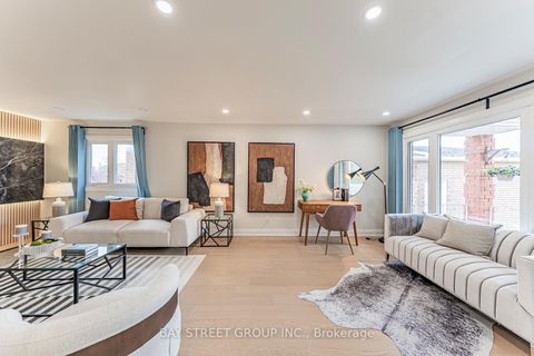 Photo 4 at 146 Cabinet Crescent, West Woodbridge, Vaughan