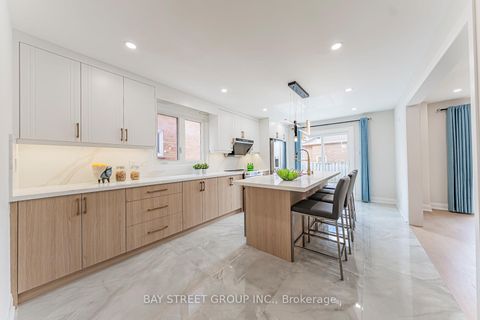 Photo 7 at 146 Cabinet Crescent, West Woodbridge, Vaughan