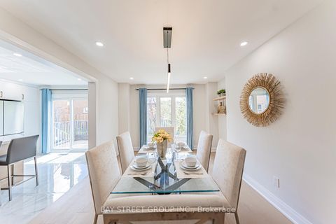 Photo 16 at 146 Cabinet Crescent, West Woodbridge, Vaughan