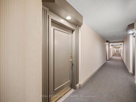 Photo 2 at 815 - 1091 Kingston Road, Cliffside, Toronto
