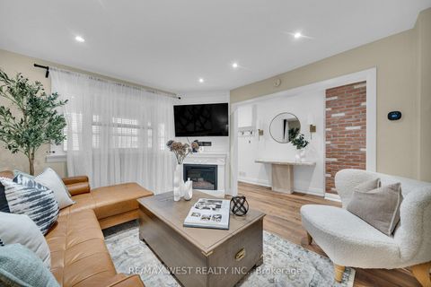 Photo 6 at 259 Sixth Street, New Toronto, Toronto