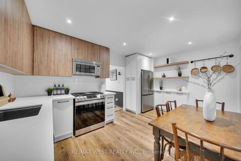 Photo 8 at 259 Sixth Street, New Toronto, Toronto