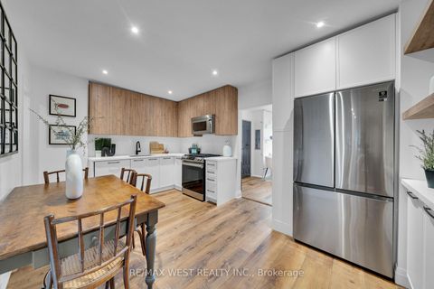Photo 9 at 259 Sixth Street, New Toronto, Toronto