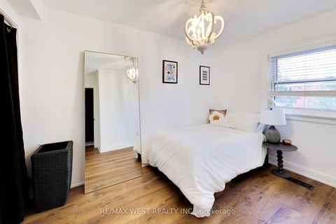 Photo 19 at 259 Sixth Street, New Toronto, Toronto