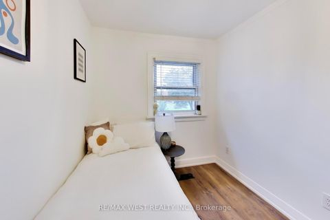 Photo 20 at 259 Sixth Street, New Toronto, Toronto