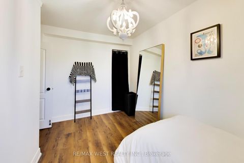 Photo 21 at 259 Sixth Street, New Toronto, Toronto