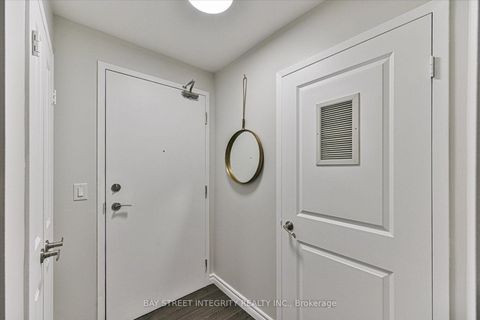 Photo 20 at 602 - 11 St Joseph Street, Bay Street Corridor, Toronto