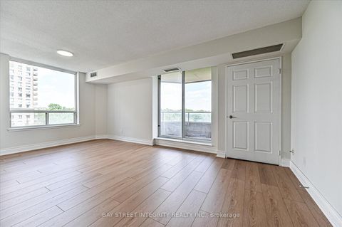Photo 3 at 602 - 18 Hillcrest Avenue, Willowdale East, Toronto