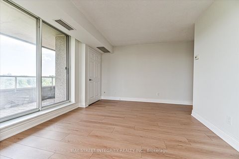 Photo 5 at 602 - 18 Hillcrest Avenue, Willowdale East, Toronto