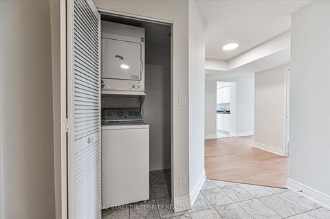 Photo 18 at 602 - 18 Hillcrest Avenue, Willowdale East, Toronto